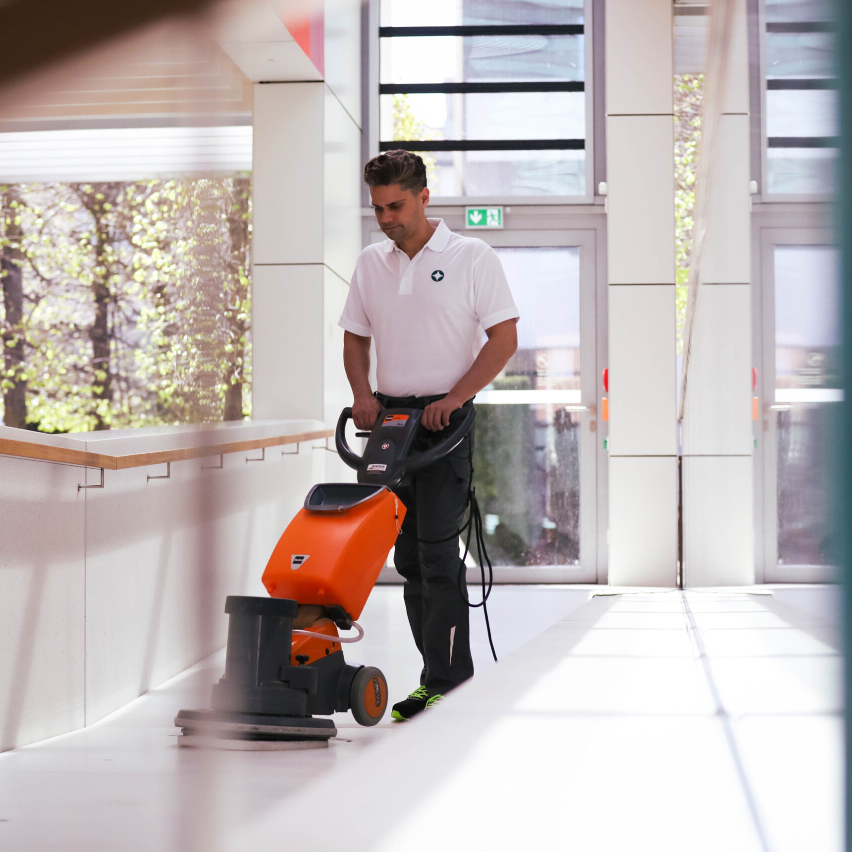 The-Cleaning-Club-Final_Naturstein 1